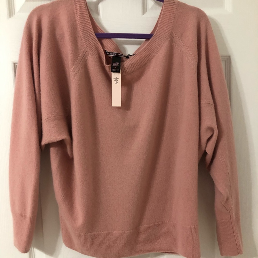 Gorgeous Victoria’s Secret -100% cashmere sweater.